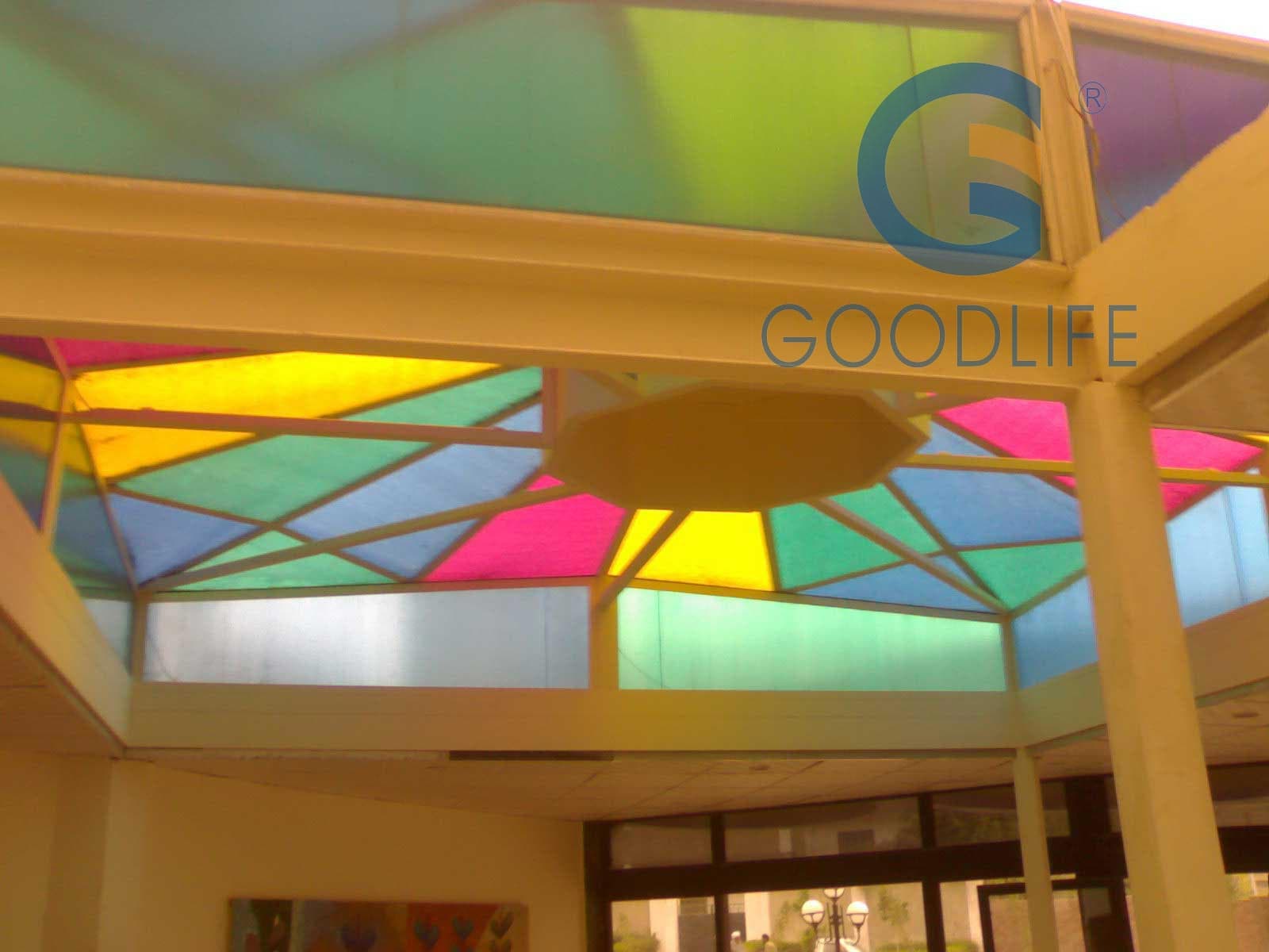 Langlebige und schlagfeste Polycarbonat-Überdachung mit Regentropfenstruktur für Einkaufszentrum in Kairo