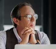 John Carter ผู้จัดการโครงการอาวุโส รีวิวแผ่น PC โรงเรือนประหยัดพลังงาน GOODLIFE