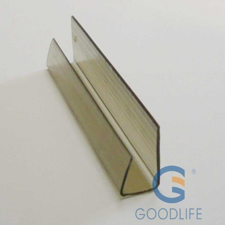 ตัวอย่างคิ้ว U PC สีบรอนซ์ เน้นวัสดุทน UV สำหรับงานหลังคากลางแจ้ง