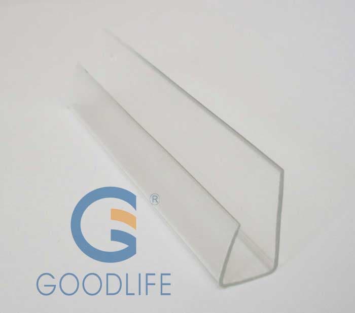 Transparentes Polycarbonat U-Profil-Muster zeigt identischen Wärmeausdehnungskoeffizienten wie Hohlkammerplatten für leckfreie Abdichtung