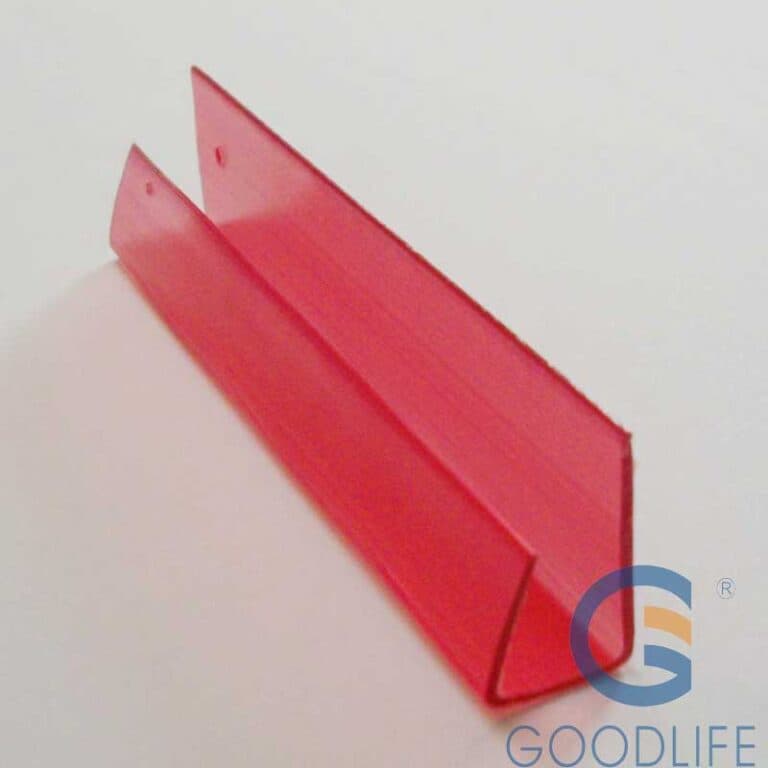 ตัวอย่างคิ้ว U PC สีแดง แสดงขอบตัดแม่นยำและผิวสำเร็จพรีเมียม