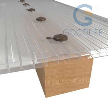 Technical installation diagram of four-wall polycarbonate sheets on structural beams