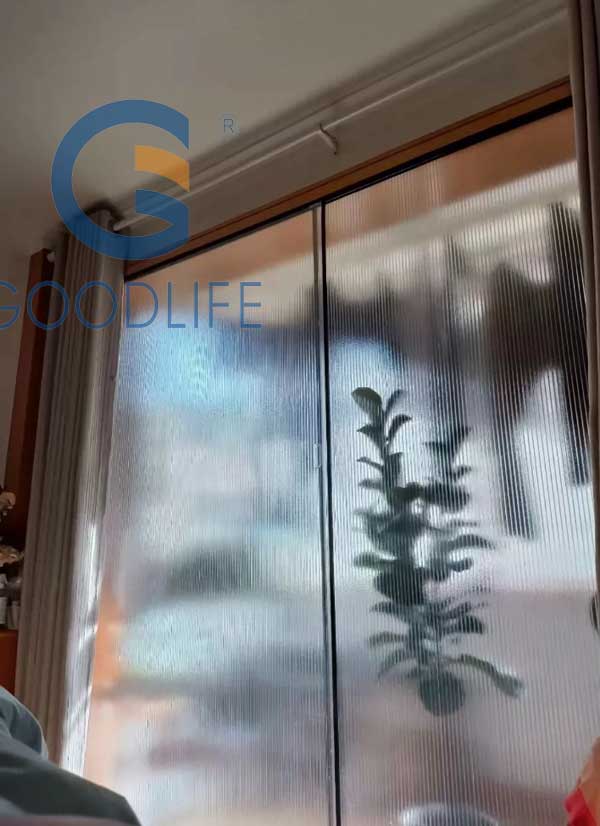 Revestimento decorativo em policarbonato Centro Comercial em Lima, Peru