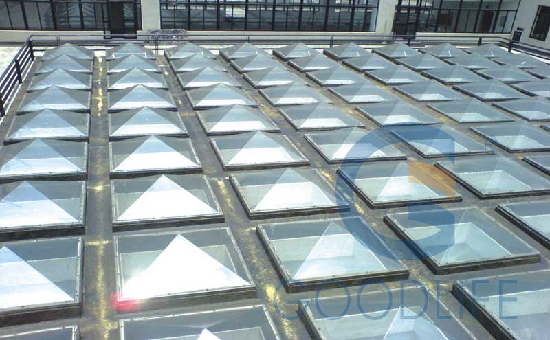 GOODLIFE Polycarbonat-Kuppellichtkuppeln im zentralen Atrium der Bibliothek der Technischen Universität Guangdong für reichlich natürliches Licht